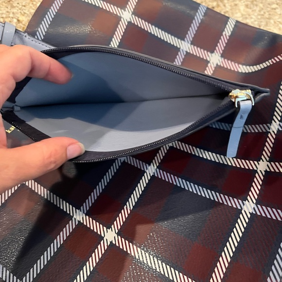 Kate Spade plaid tote with matching wristlet - Picture 8 of 8